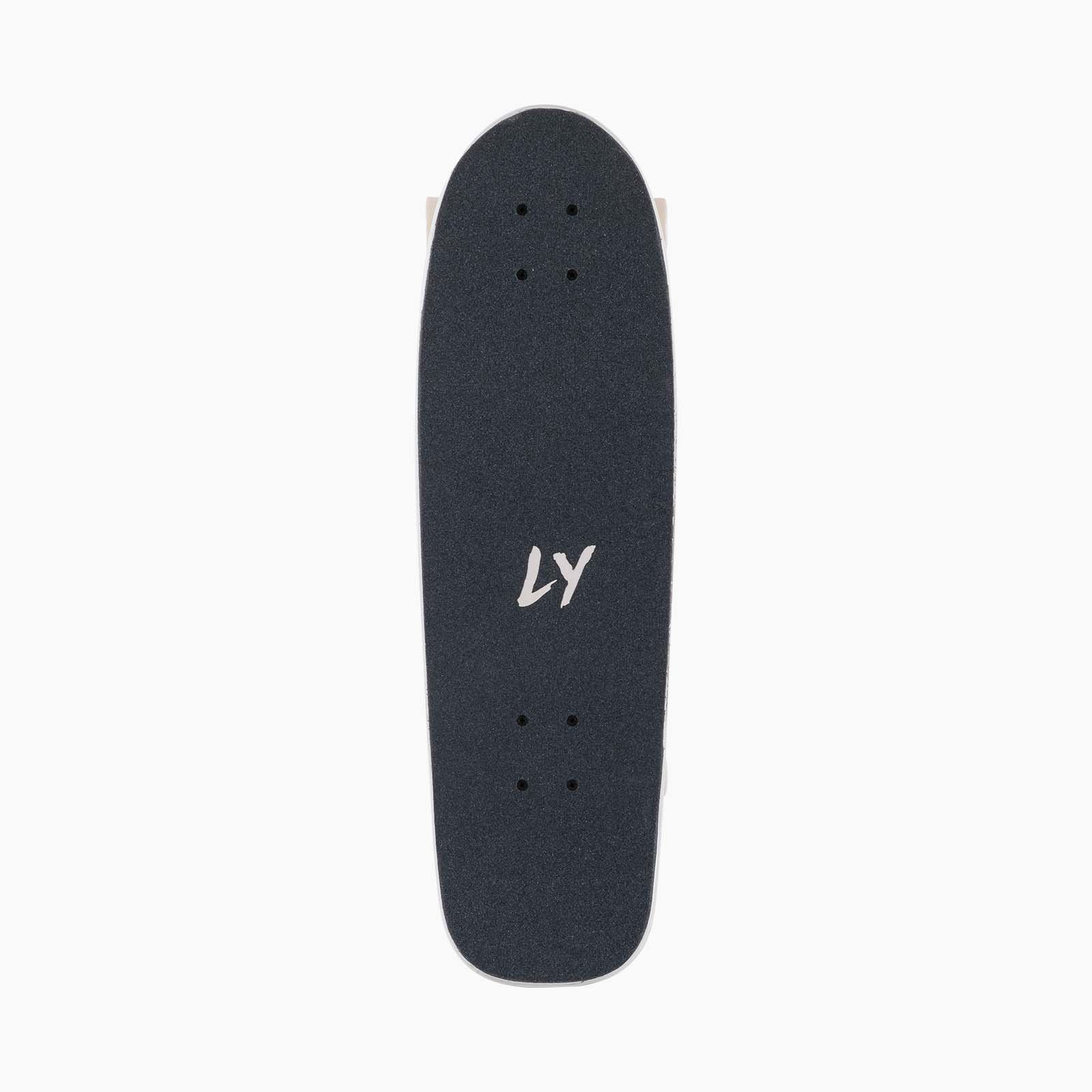 120CP-UBDYBLMW-Cruiser-Dinghy-Blunt-Meowijuana-grip_AD_4970-WEB