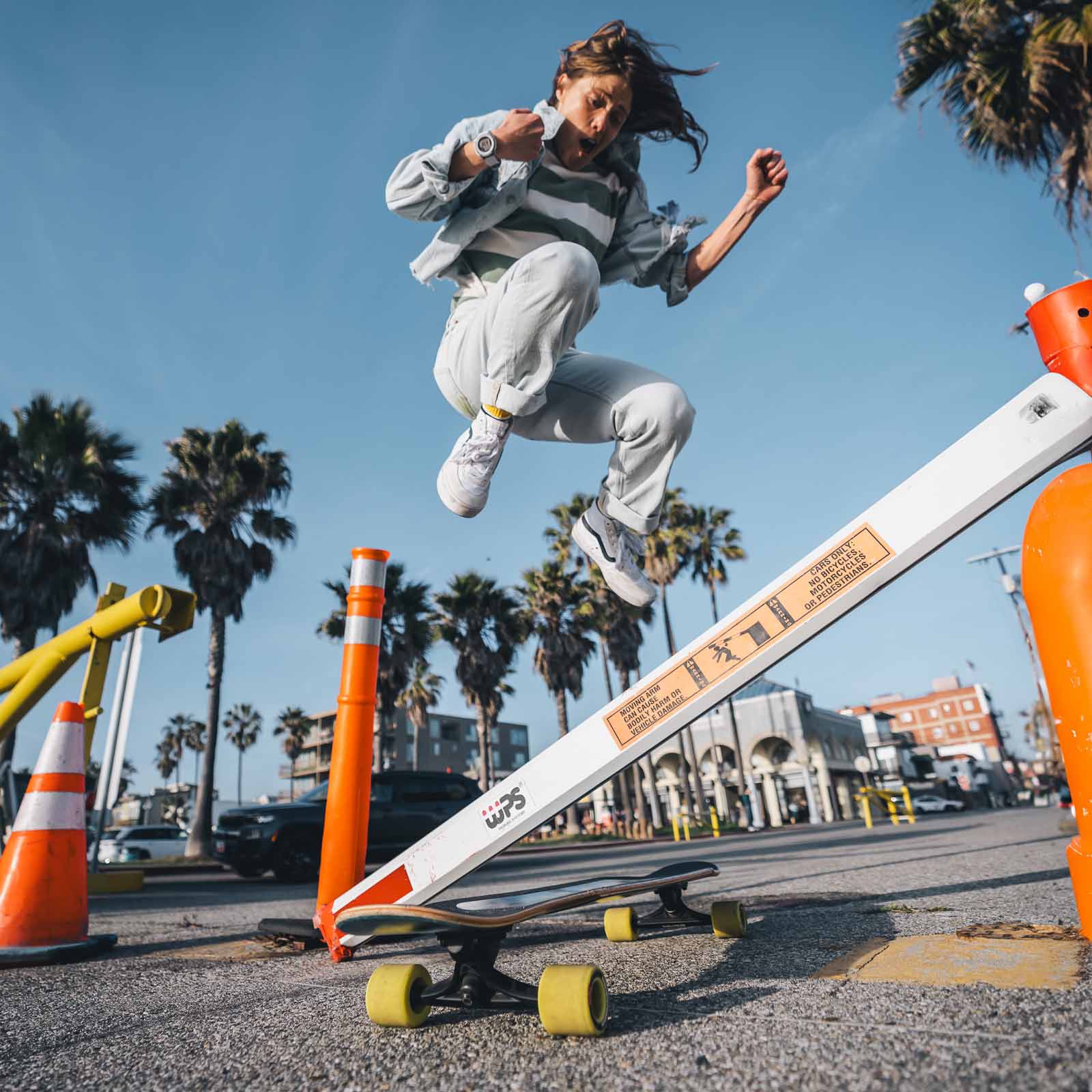 StratusUrbanHippyJump Stratus Urban Hippy Jump